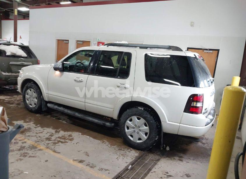Photo 3 of 2010 Ford Explorer XLT (VIN 1FMEU7DE0AUA12471)