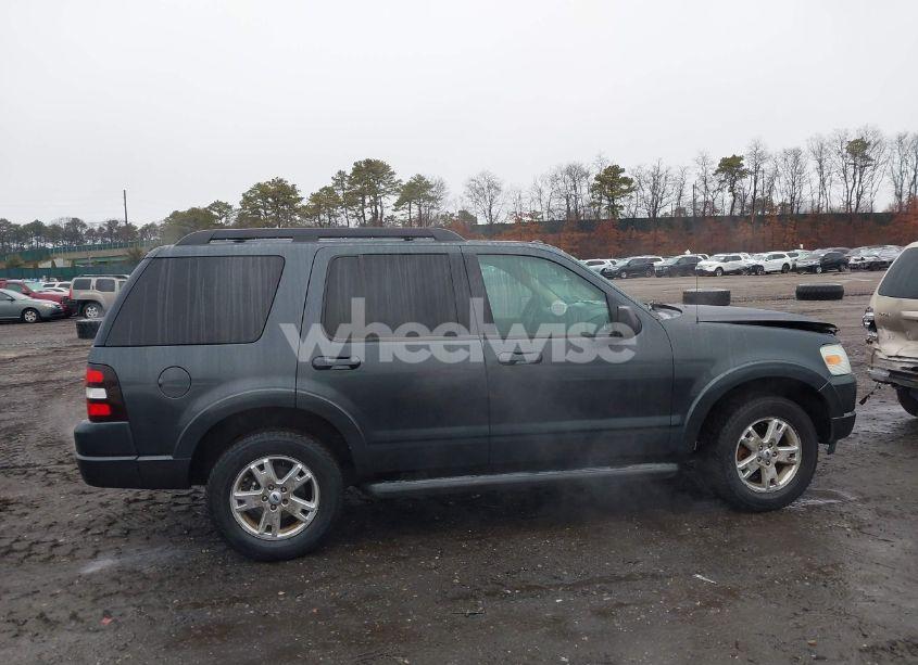 Photo 13 of 2010 Ford Explorer XLT (VIN 1FMEU7DE0AUA79121)