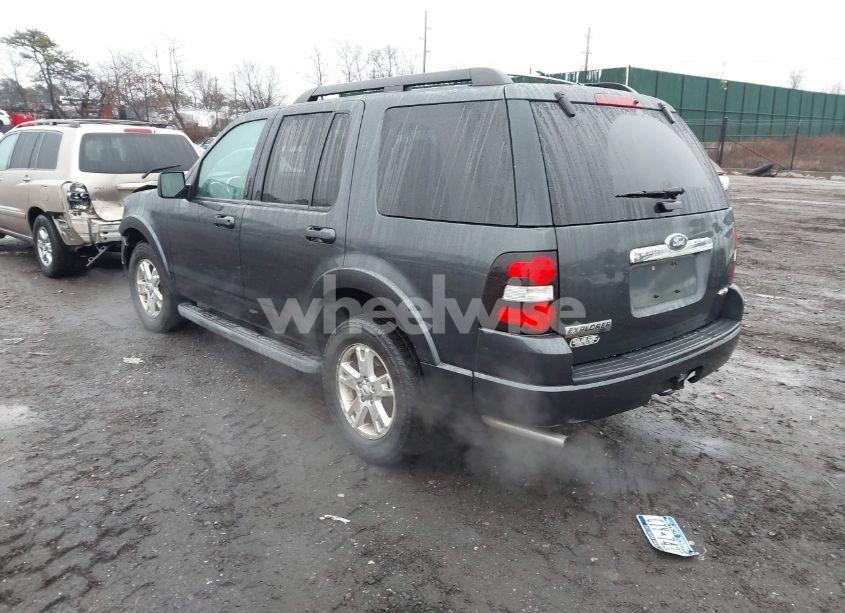Photo 3 of 2010 Ford Explorer XLT (VIN 1FMEU7DE0AUA79121)