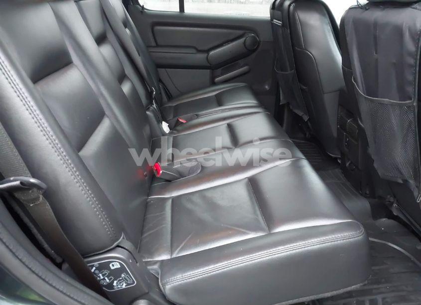 Photo 8 of 2010 Ford Explorer XLT (VIN 1FMEU7DE0AUA79121)