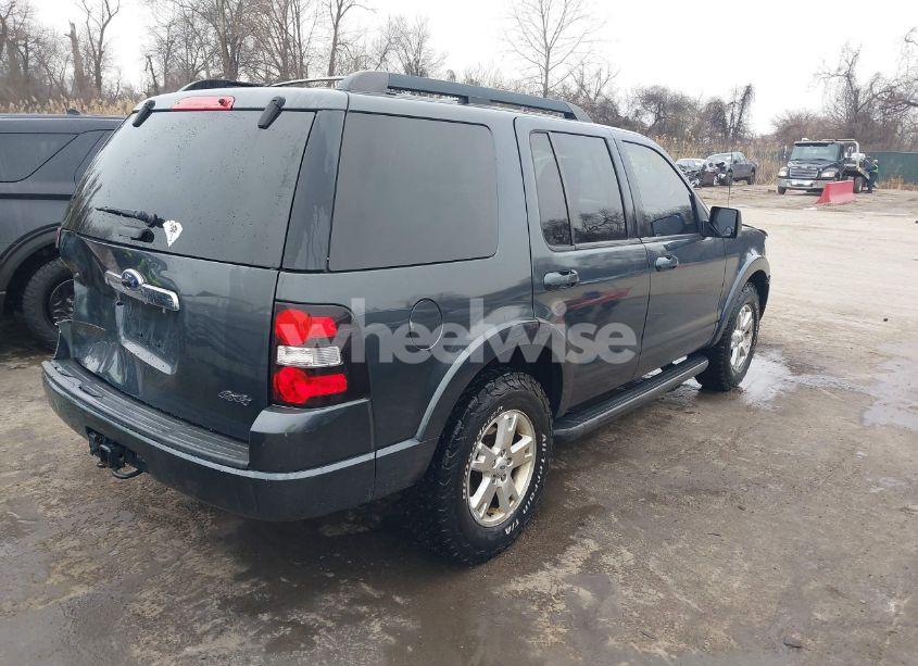 Photo 4 of 2010 Ford Explorer XLT (VIN 1FMEU7DE0AUA89695)