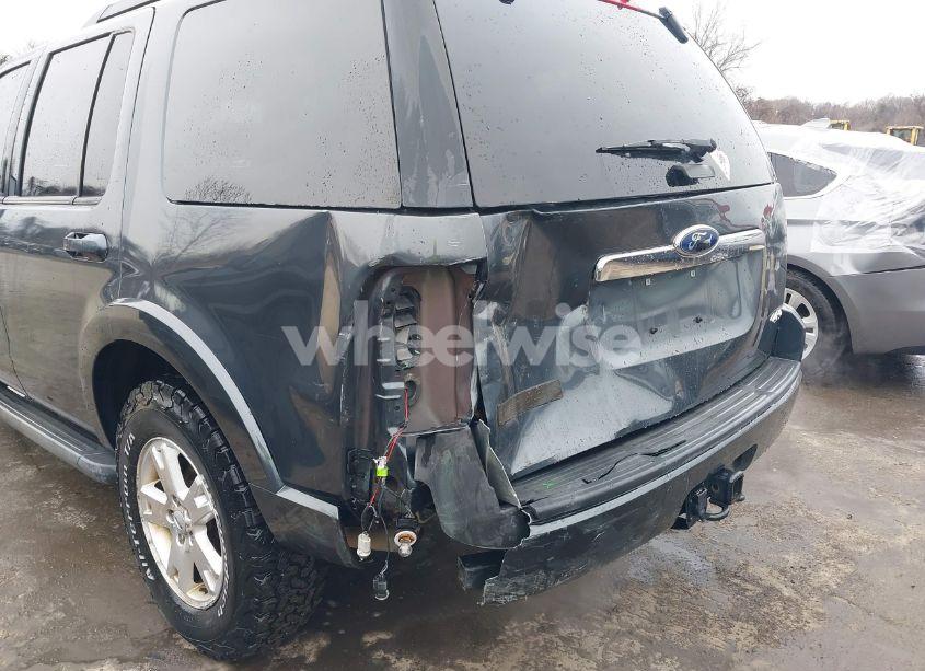 Photo 6 of 2010 Ford Explorer XLT (VIN 1FMEU7DE0AUA89695)