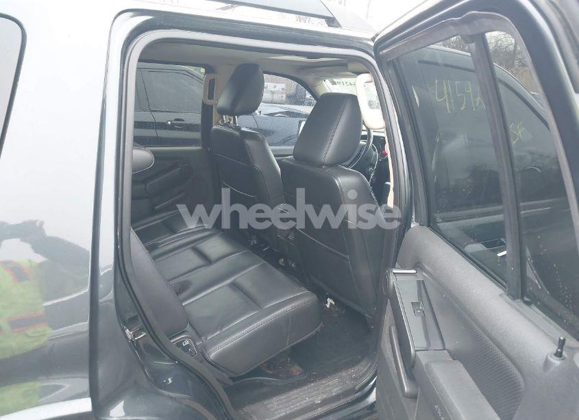 Photo 8 of 2010 Ford Explorer XLT (VIN 1FMEU7DE0AUA89695)