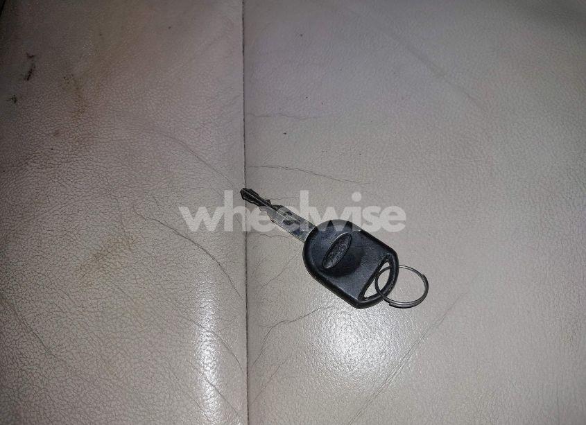 Photo 11 of 2010 Ford Explorer XLT (VIN 1FMEU7DE0AUA91432)