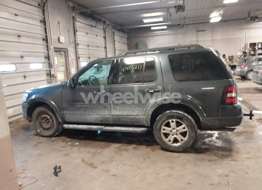 Photo 14 of 2010 Ford Explorer XLT (VIN 1FMEU7DE0AUA91432)