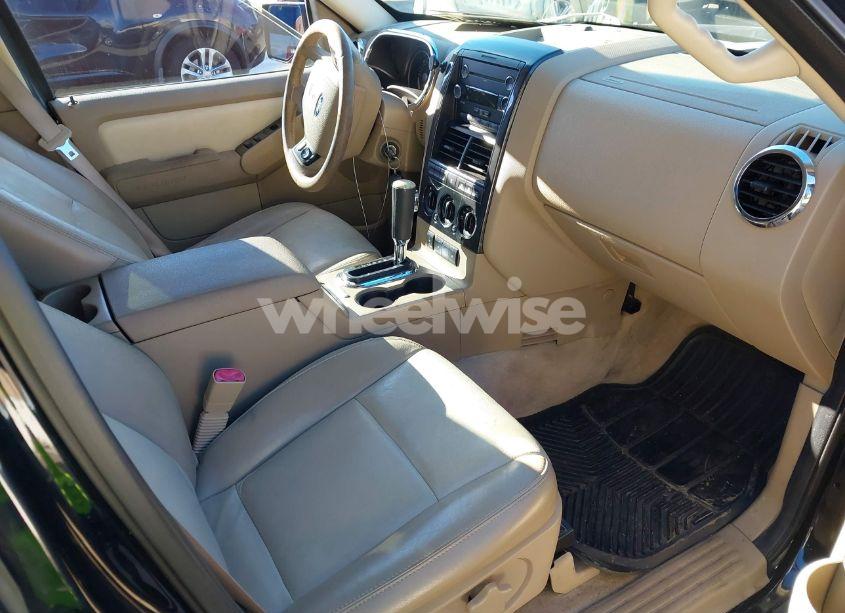 Photo 5 of 2010 Ford Explorer XLT (VIN 1FMEU7DE1AUA60805)