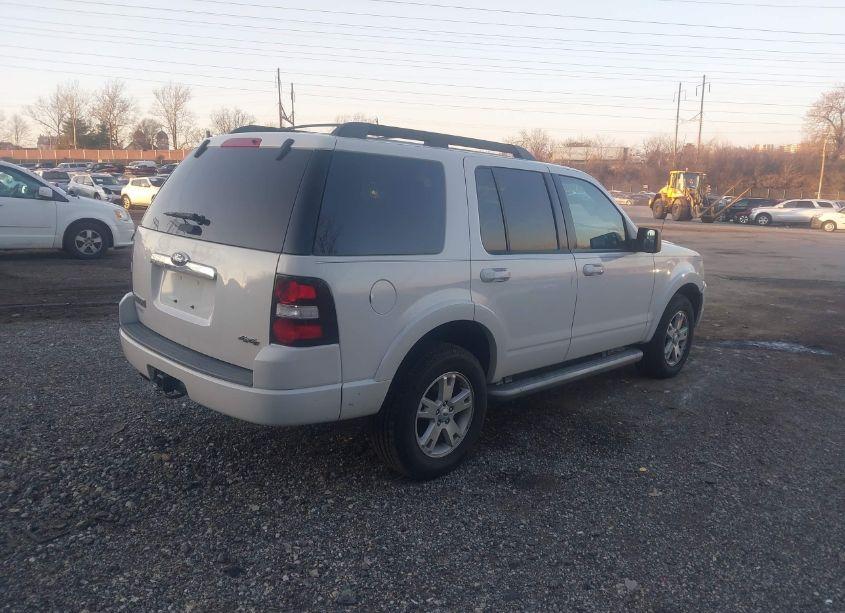 Photo 4 of 2010 Ford Explorer XLT (VIN 1FMEU7DE1AUA91651)