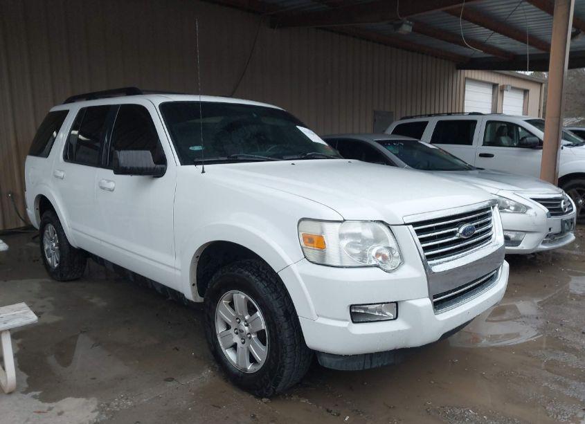 2010 Ford Explorer XLT (VIN 1FMEU7DE1AUB07279) main photo