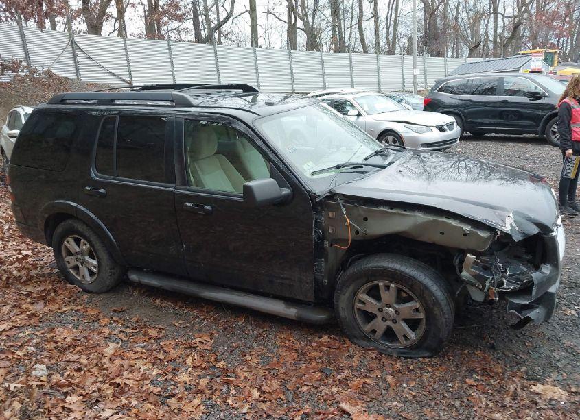 Photo 13 of 2010 Ford Explorer XLT (VIN 1FMEU7DE2AUA32429)