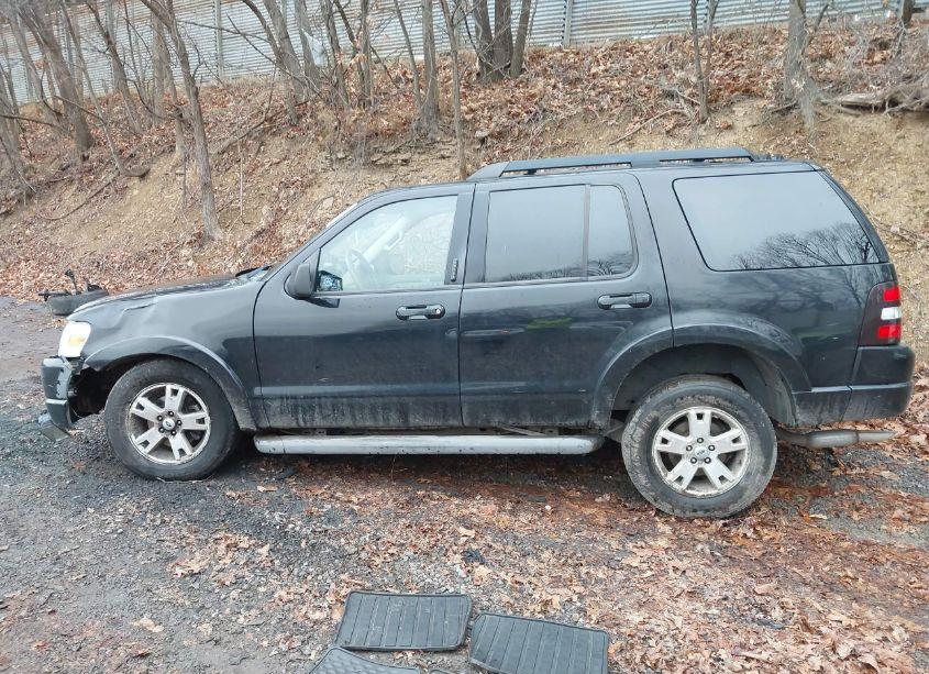 Photo 14 of 2010 Ford Explorer XLT (VIN 1FMEU7DE2AUA32429)