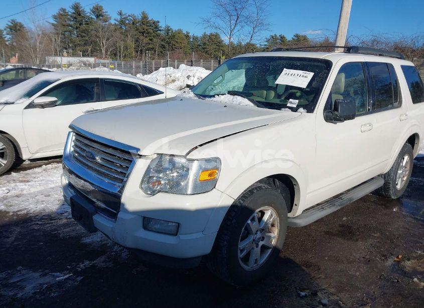 Photo 2 of 2010 Ford Explorer XLT (VIN 1FMEU7DE2AUA71165)