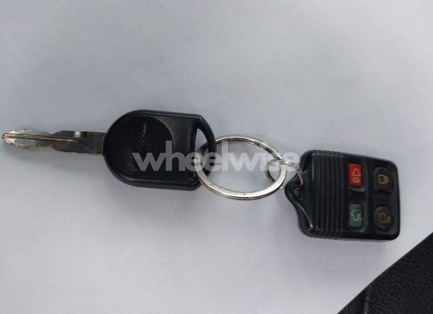 Photo 11 of 2010 Ford Explorer XLT (VIN 1FMEU7DE2AUA71280)