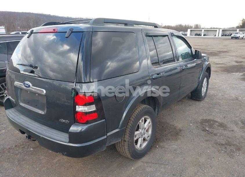 Photo 4 of 2010 Ford Explorer XLT (VIN 1FMEU7DE2AUA71280)