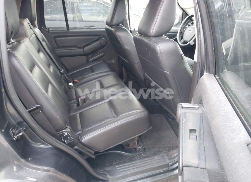 Photo 8 of 2010 Ford Explorer XLT (VIN 1FMEU7DE2AUA71280)