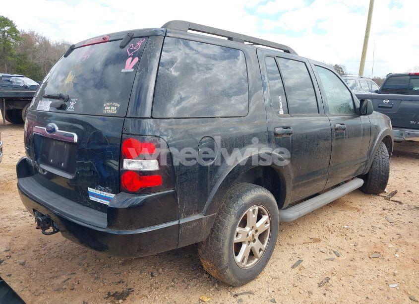 Photo 4 of 2010 Ford Explorer XLT (VIN 1FMEU7DE3AUA19513)