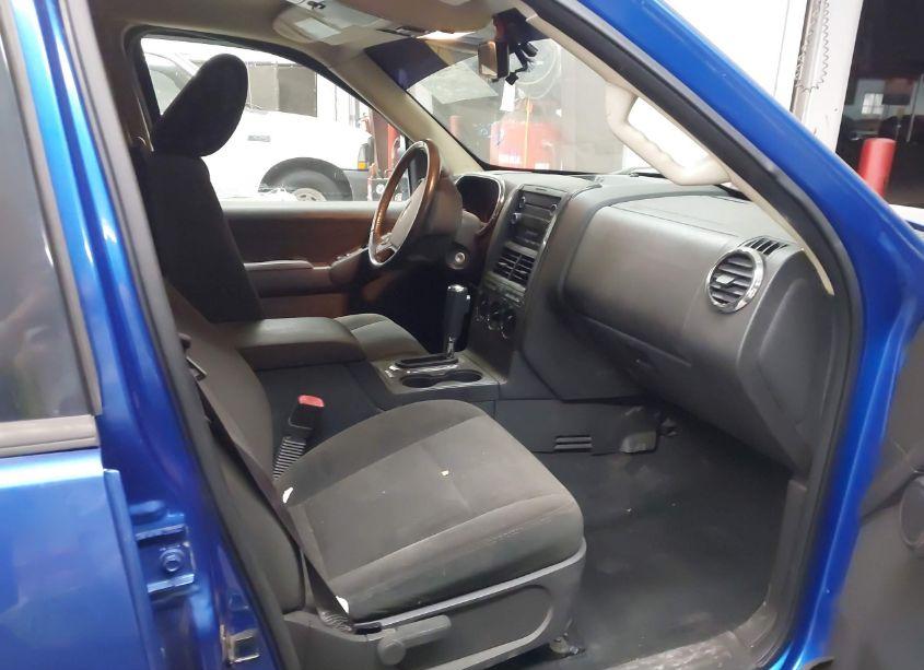 Photo 5 of 2010 Ford Explorer XLT (VIN 1FMEU7DE3AUA80246)