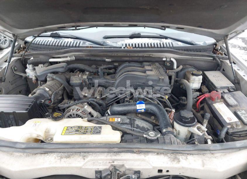 Photo 10 of 2010 Ford Explorer XLT (VIN 1FMEU7DE4AUA14935)