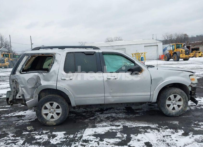 Photo 12 of 2010 Ford Explorer XLT (VIN 1FMEU7DE4AUA14935)