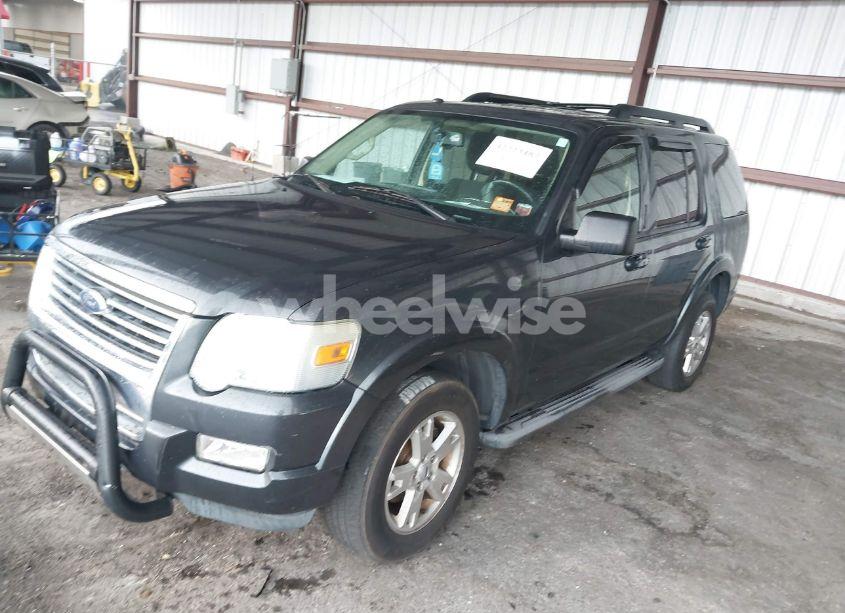 Photo 2 of 2010 Ford Explorer XLT (VIN 1FMEU7DE4AUA46736)