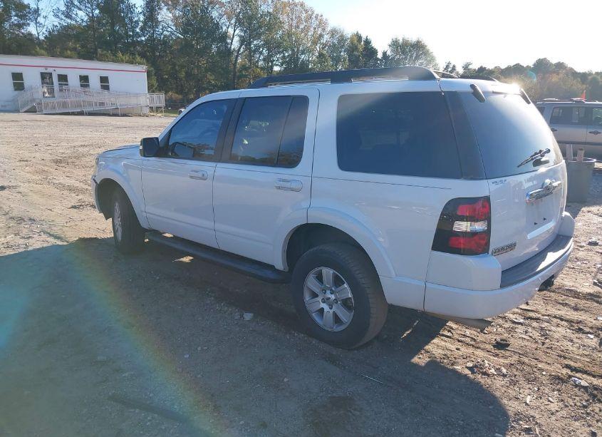 Photo 3 of 2010 Ford Explorer XLT (VIN 1FMEU7DE4AUA50673)