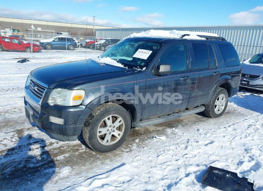 Photo 2 of 2010 Ford Explorer XLT (VIN 1FMEU7DE4AUA94401)