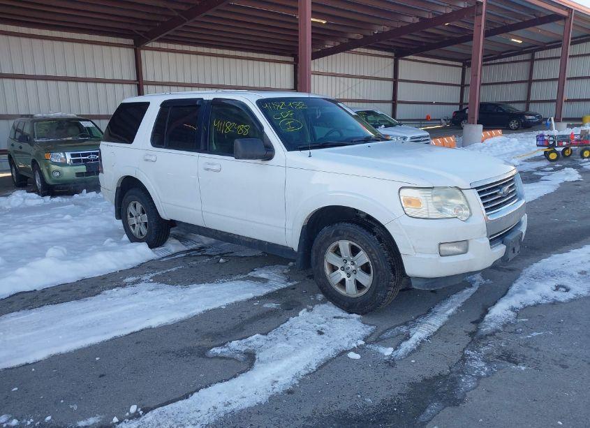 2010 Ford Explorer XLT (VIN 1FMEU7DE5AUA48687) main photo
