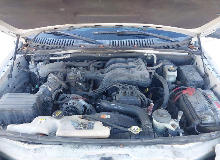 Photo 10 of 2010 Ford Explorer XLT (VIN 1FMEU7DE5AUA48687)