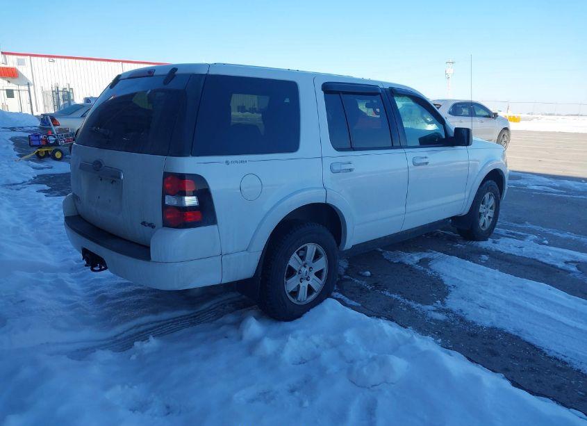 Photo 4 of 2010 Ford Explorer XLT (VIN 1FMEU7DE5AUA48687)