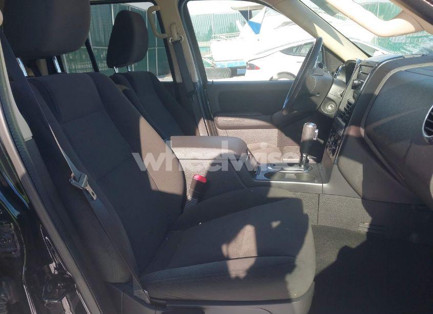 Photo 5 of 2010 Ford Explorer XLT (VIN 1FMEU7DE5AUA49130)