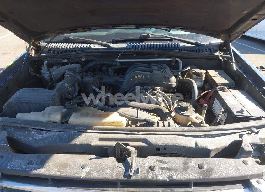 Photo 10 of 2010 Ford Explorer XLT (VIN 1FMEU7DE5AUA69894)