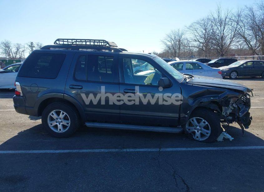 Photo 13 of 2010 Ford Explorer XLT (VIN 1FMEU7DE5AUA69894)