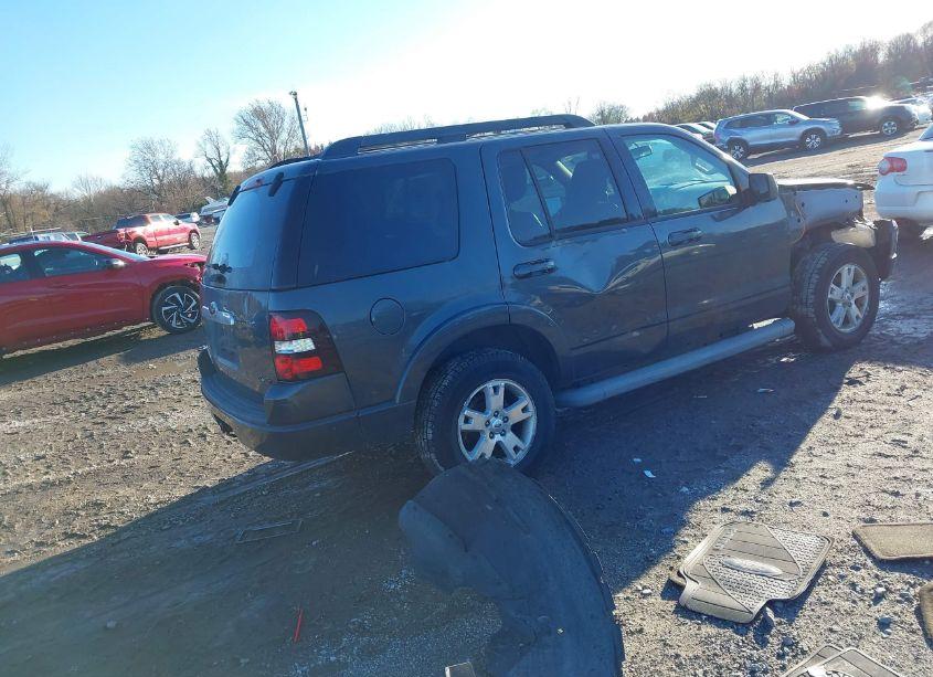 Photo 4 of 2010 Ford Explorer XLT (VIN 1FMEU7DE5AUA91555)