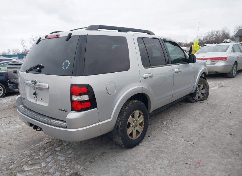 Photo 4 of 2010 Ford Explorer XLT (VIN 1FMEU7DE5AUA98330)