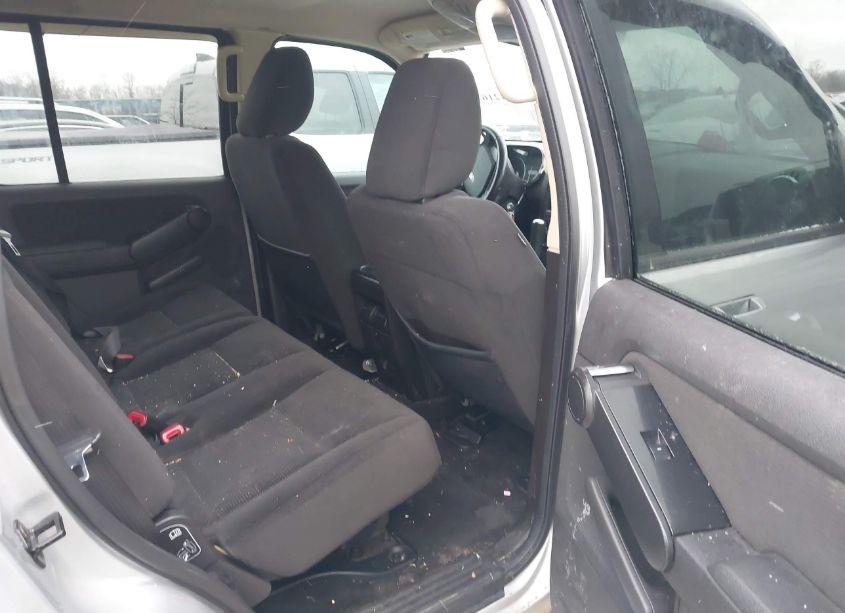 Photo 8 of 2010 Ford Explorer XLT (VIN 1FMEU7DE5AUA98330)