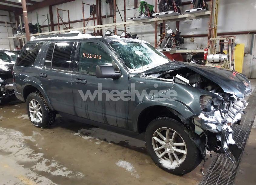 2010 Ford Explorer XLT (VIN 1FMEU7DE5AUB14011) main photo