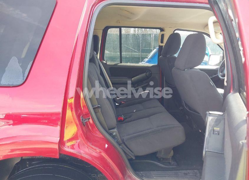 Photo 8 of 2010 Ford Explorer XLT (VIN 1FMEU7DE6AUA52621)