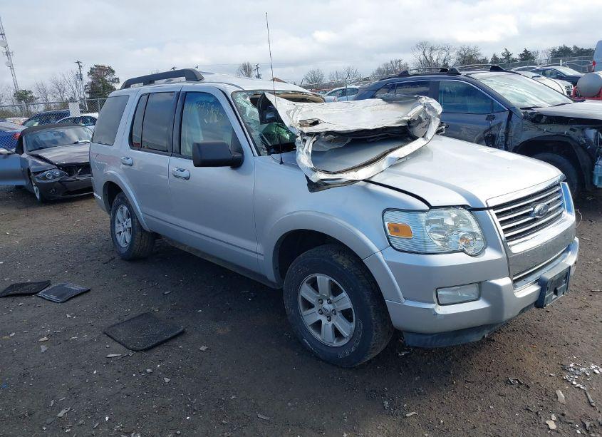2010 Ford Explorer XLT (VIN 1FMEU7DE7AUA77916) main photo