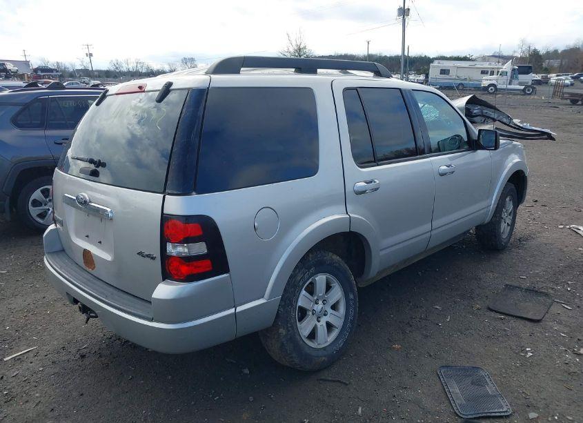 Photo 4 of 2010 Ford Explorer XLT (VIN 1FMEU7DE7AUA77916)