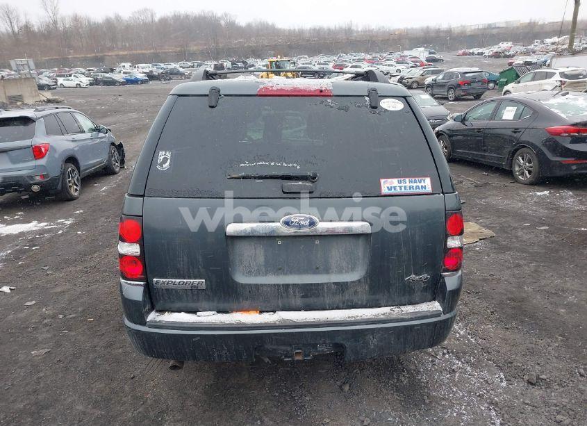 Photo 16 of 2010 Ford Explorer XLT (VIN 1FMEU7DE7AUA80721)