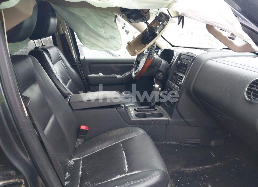 Photo 5 of 2010 Ford Explorer XLT (VIN 1FMEU7DE7AUA80721)