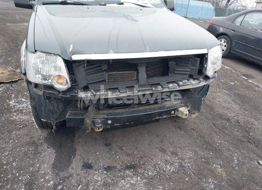 Photo 6 of 2010 Ford Explorer XLT (VIN 1FMEU7DE7AUA80721)