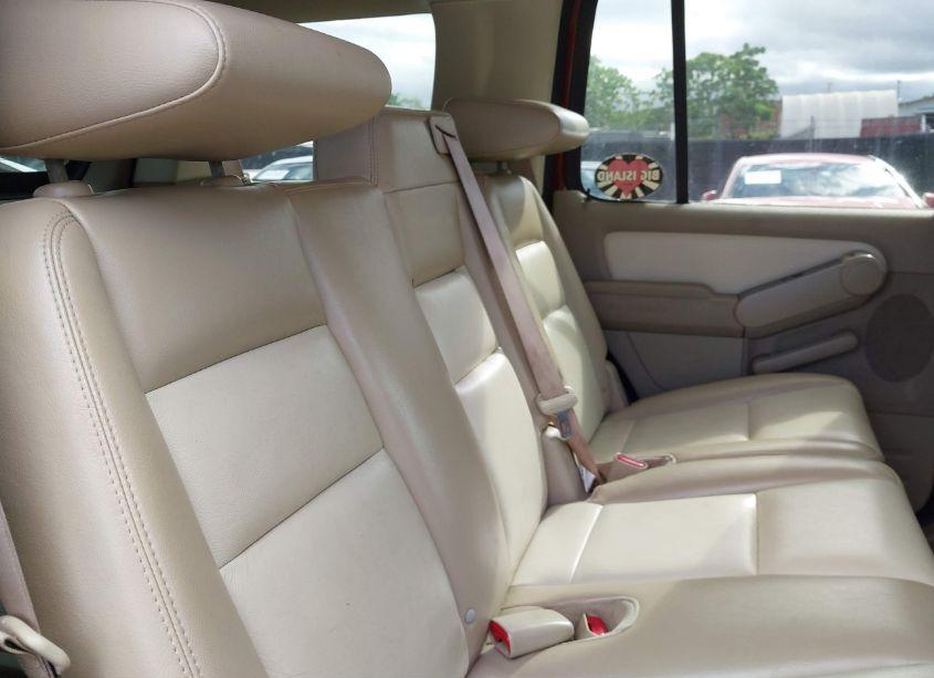 Photo 8 of 2010 Ford Explorer XLT (VIN 1FMEU7DE8AUA49283)