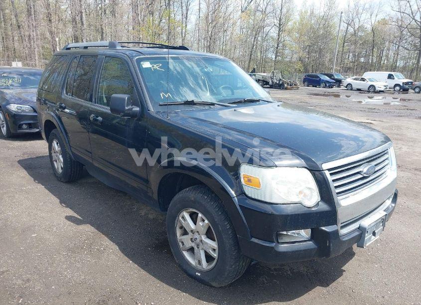 2010 Ford Explorer XLT (VIN 1FMEU7DE8AUA78668) main photo