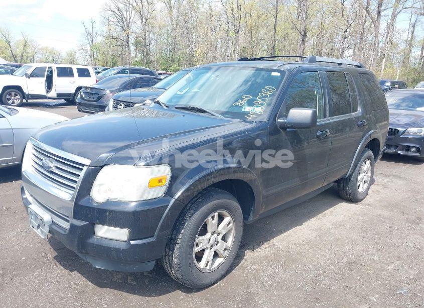 Photo 2 of 2010 Ford Explorer XLT (VIN 1FMEU7DE8AUA78668)