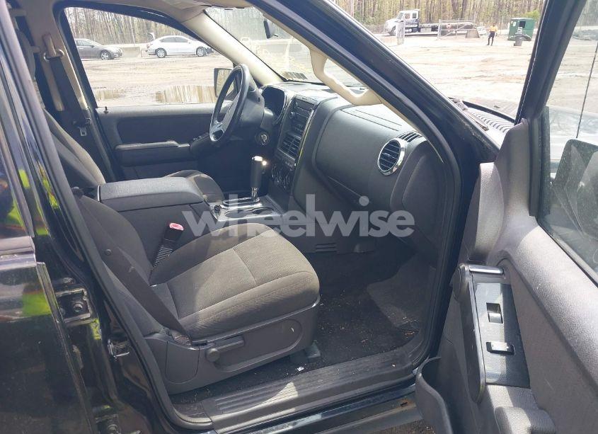 Photo 5 of 2010 Ford Explorer XLT (VIN 1FMEU7DE8AUA78668)