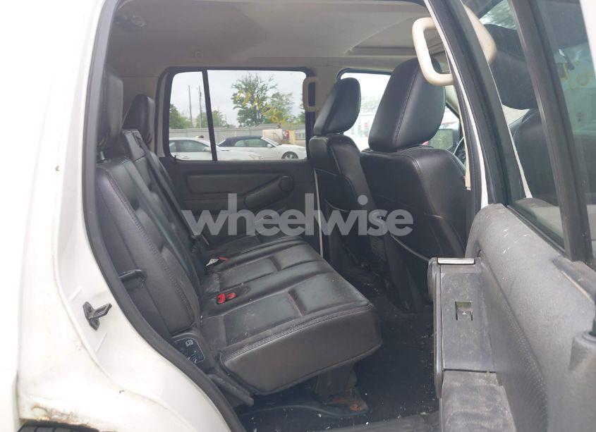 Photo 8 of 2010 Ford Explorer XLT (VIN 1FMEU7DE9AUA42603)