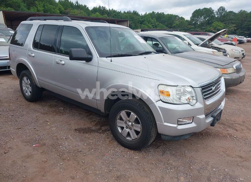 2010 Ford Explorer XLT (VIN 1FMEU7DE9AUA66979) main photo