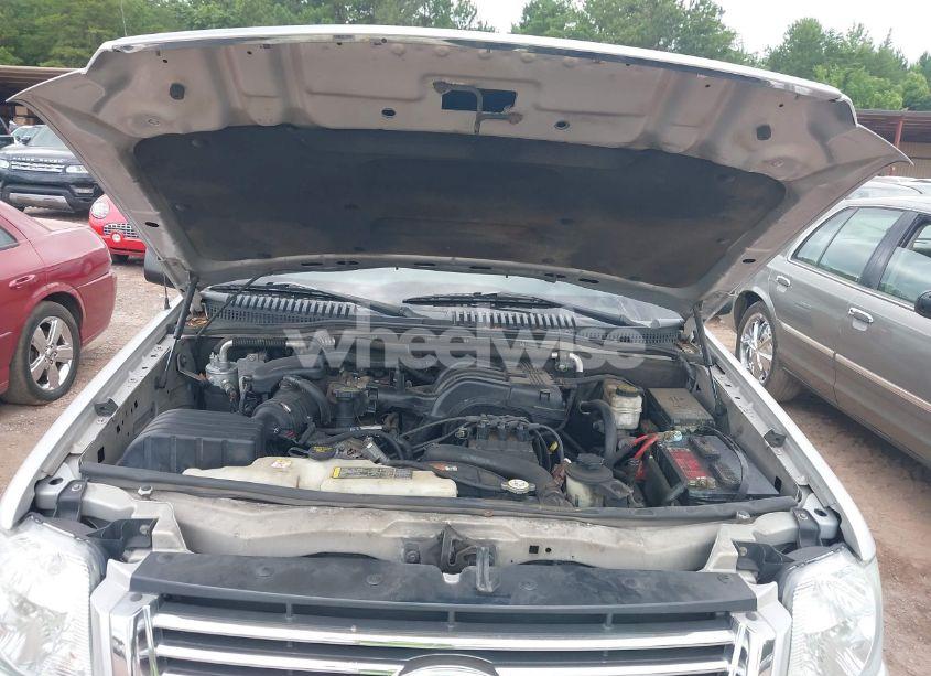 Photo 10 of 2010 Ford Explorer XLT (VIN 1FMEU7DE9AUA66979)