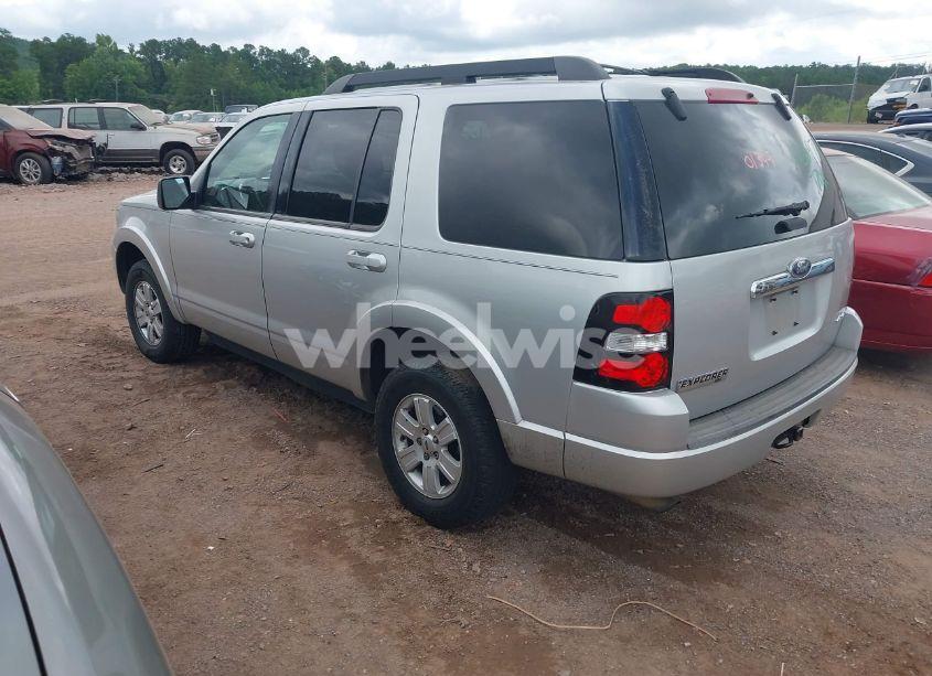 Photo 3 of 2010 Ford Explorer XLT (VIN 1FMEU7DE9AUA66979)