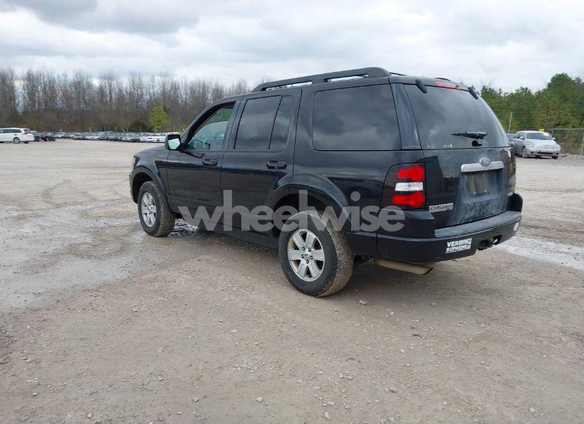 Photo 3 of 2010 Ford Explorer XLT (VIN 1FMEU7DE9AUA99321)